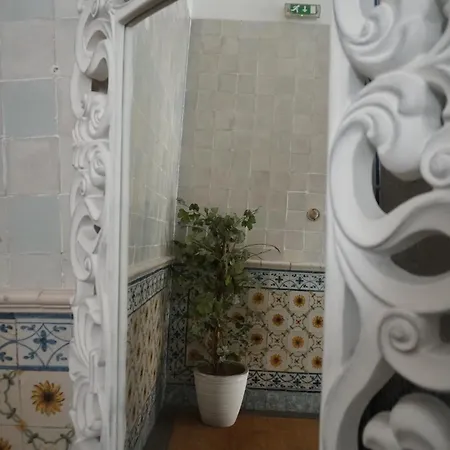 Lost * Lisbon