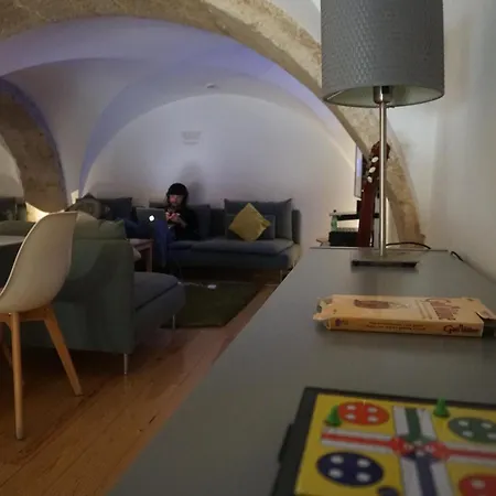 بيت شباب Lost