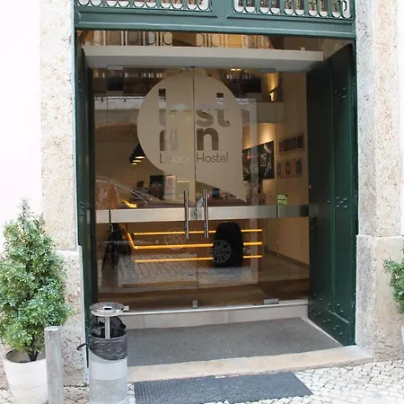 Lost بيت شباب Lisboa